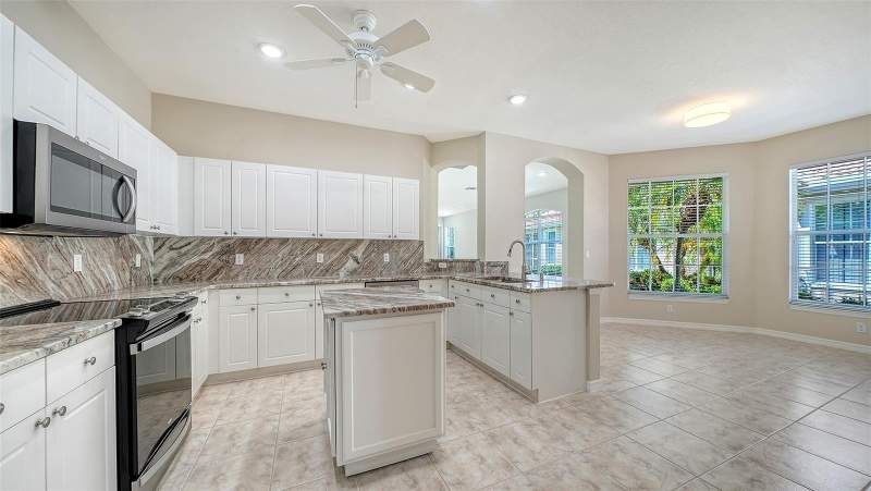 2 bedroom Villa at 1861 San Trovaso Way, Pelican Pointe Golf & Country Club, Venice — photo 4