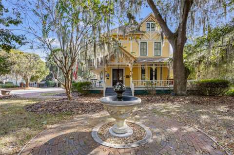 221 SE 7Th Street, home for sale in Gainesville 32601