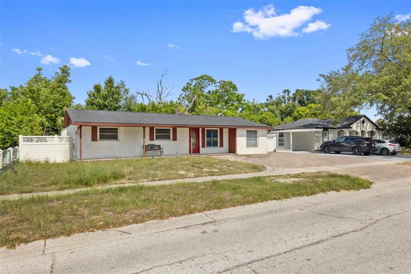 4 bedroom Single Family Residence at 5923 Yorkshire Road, George Road Estates Un 1, Tampa — photo 2