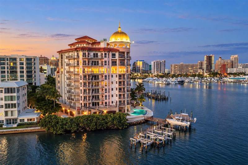 4 bedroom Condominium at 420 Golden Gate Point #700, The Grande Riviera, Sarasota — photo 2