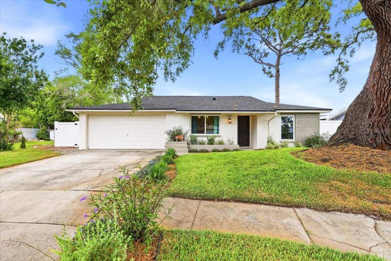 3 bedroom Single Family Residence at 12021 107TH COURT, ORANGEWOOD HIGHLANDS 1ST ADD, LARGO — photo 2