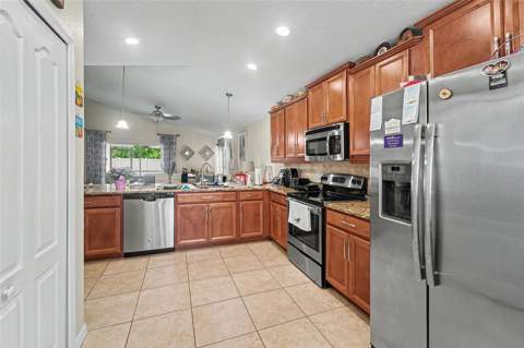 10048 Ives Loop, Hudson FL - photo 13 of 34