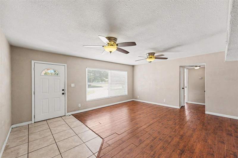 3 bedroom Single Family Residence at 11428 75th Avenue, Ridgewood Groves, Seminole — photo 4