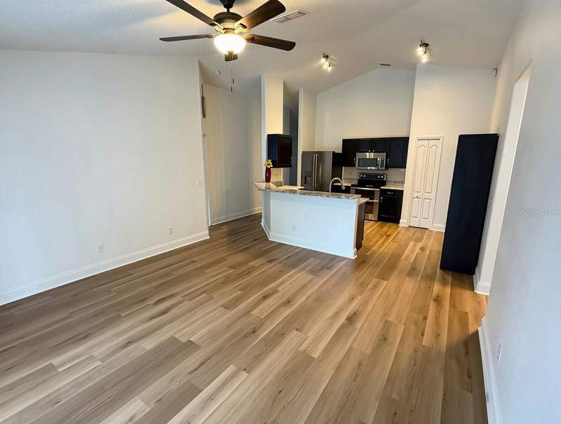 3 bedroom Single Family Residence at 5325 Watson Road, Random Oaks Ph 2 Unit 2, Riverview — photo 5