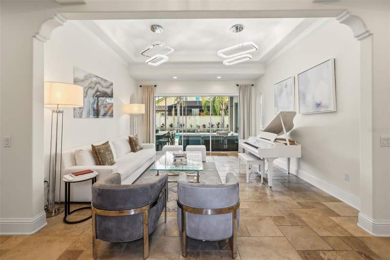 4 bedroom Single Family Residence at 12417 Montalcino Circle, Casa Del Lago-Replat, Windermere — photo 4
