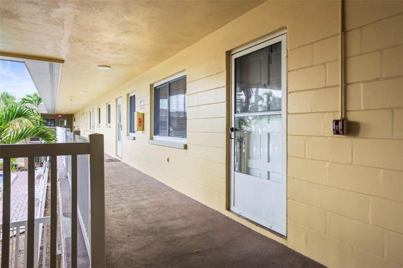 2 bedroom Condominium at 600 71st Avenue #18, Waves The Condo, St Pete Beach — photo 5