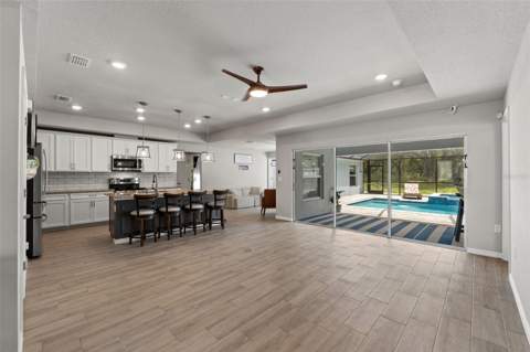 12182 Pioneer Avenue, Weeki Wachee FL - photo 13 of 61