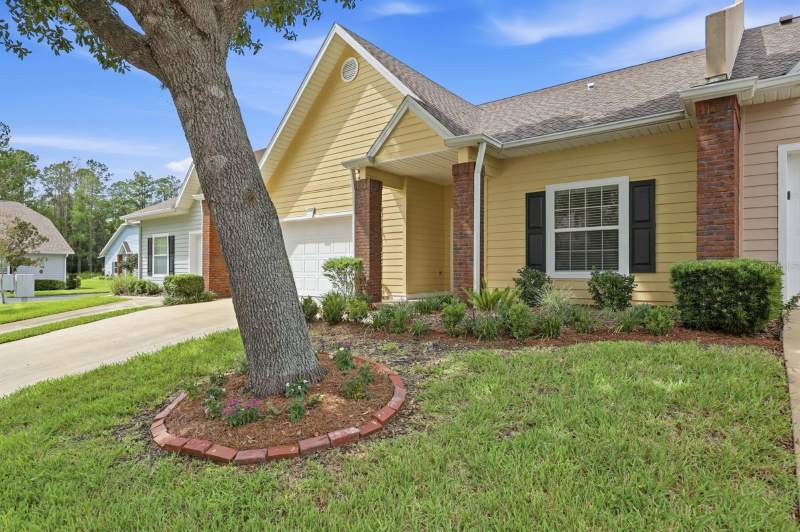 3 bedroom Townhouse at 10538 NW 28th Lane, Williamsburg At Meadowbrook, Gainesville — photo 2
