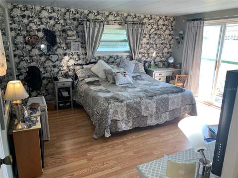 10456 Peaceful Drive, Largo FL - photo 15 of 24