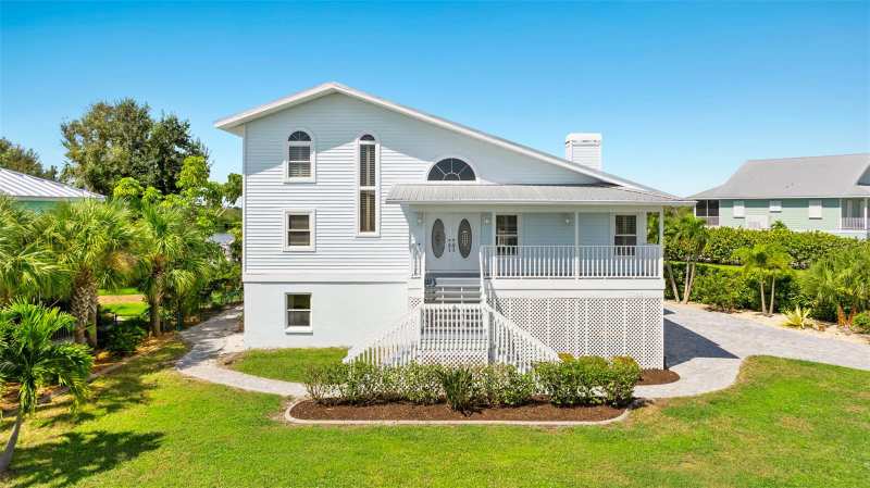4 bedroom Single Family Residence at 13065 Via Aurelia, Placida Point, Placida — photo 1