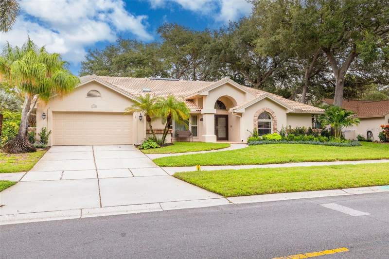 4 bedroom Single Family Residence at 2715 Country Woods Lane, Country Woods, Palm Harbor — photo 2