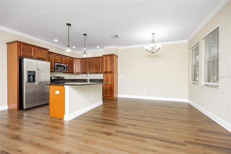 3 bedroom Townhouse at 6112 Fishhawk Crossing Boulevard, Fishhawk Ranch Towncenter, Lithia — photo 3