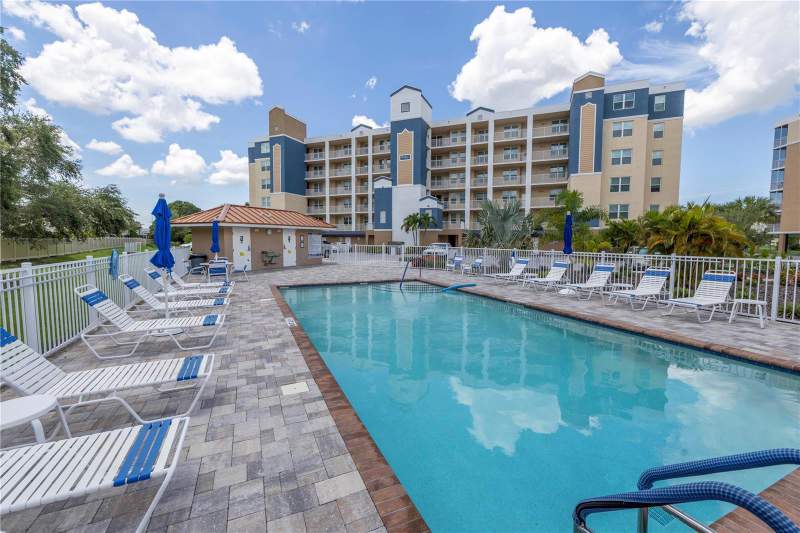 2 bedroom Condominium at 960 Starkey Road #2202, Golf Lake Condo 2 At East Bay, Largo — photo 5