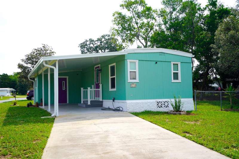 2 bedroom Manufactured Home at 8114 Western Circle Drive, High Point Mh Sub, Brooksville — photo 3