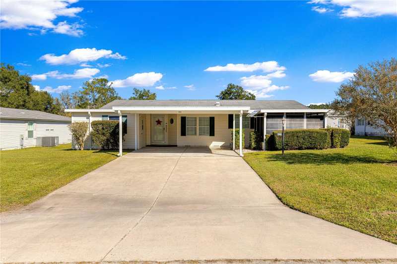 2 bedroom Manufactured Home at 7943 SW 7th Place, Falls Of Ocala, Ocala — photo 1