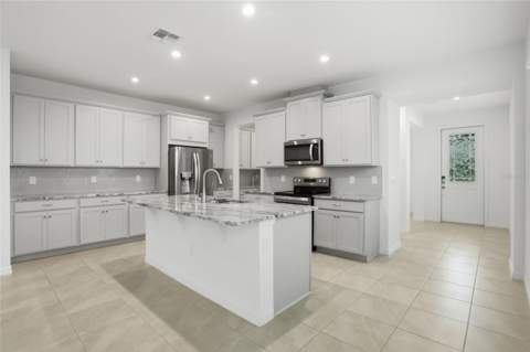16396 Prairie School Drive, Winter Garden FL - photo 7 of 35