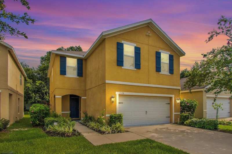 4 bedroom Single Family Residence at 10108 Hawk Storm Avenue, Hawks Landing, Tampa — photo 1