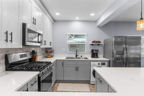 5421 Gay Street, Weeki Wachee FL - photo 20 of 65