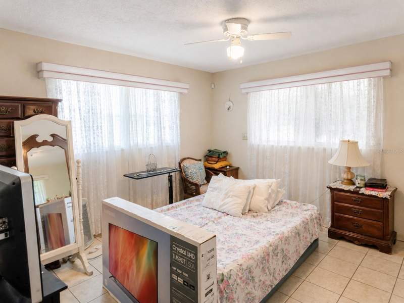3 bedroom Single Family Residence at 6035 7th Street, Bay Shore Park, St Petersburg — photo 2
