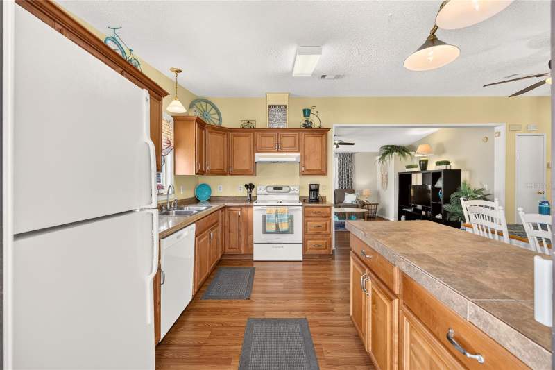 2 bedroom Manufactured Home at 1215 Panama Place, The Villages, The Villages — photo 5