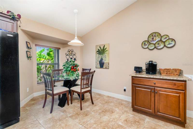 3 bedroom Single Family Residence at 2239 Old Burnt Store Road, Cape Coral, Cape Coral — photo 5