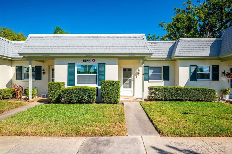 Normandy Park Oaks Condo