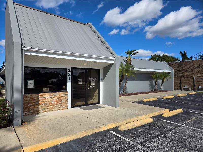 221 W STATE ROAD 434 home for sale in Rands Add To Longwood