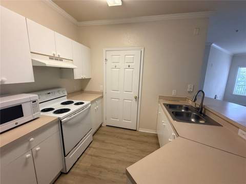 3621 Conroy Road #732, Orlando FL - photo 7 of 24
