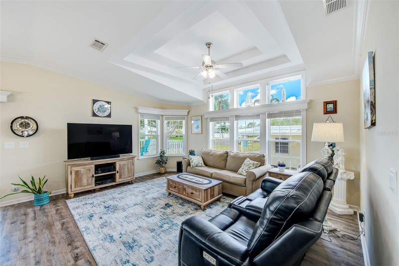 3 bedroom Manufactured Home at 9790 66th Street #307, Clearwater Cascade M/H Park Unrec, Pinellas Park — photo 5