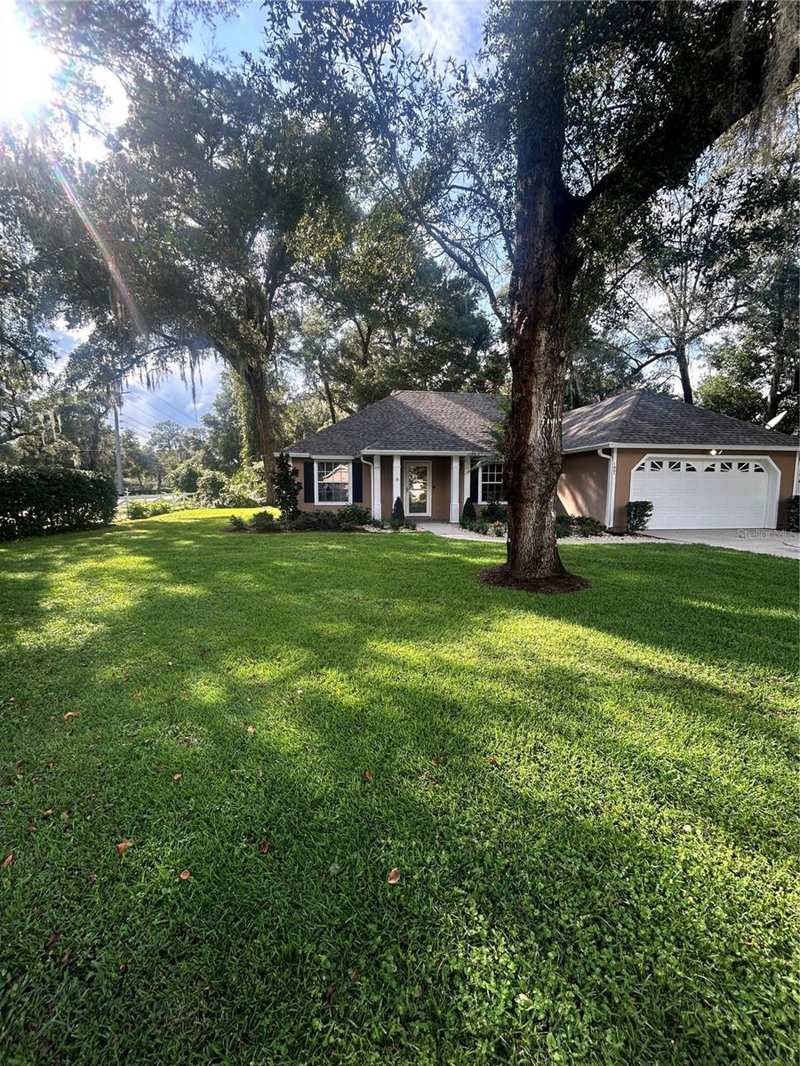 3 bedroom Single Family Residence at 1901 Knolton Avenue, Oakwood Hills, Orange City — photo 1
