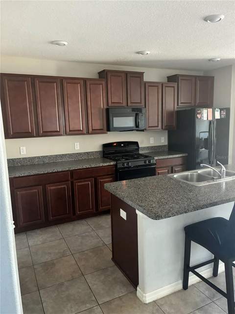 9616 Lemon Drop Loop, Sun City Center FL - photo 10 of 53