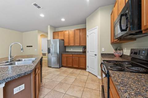 11601 Tangle Stone Drive, Gibsonton FL - photo 17 of 54