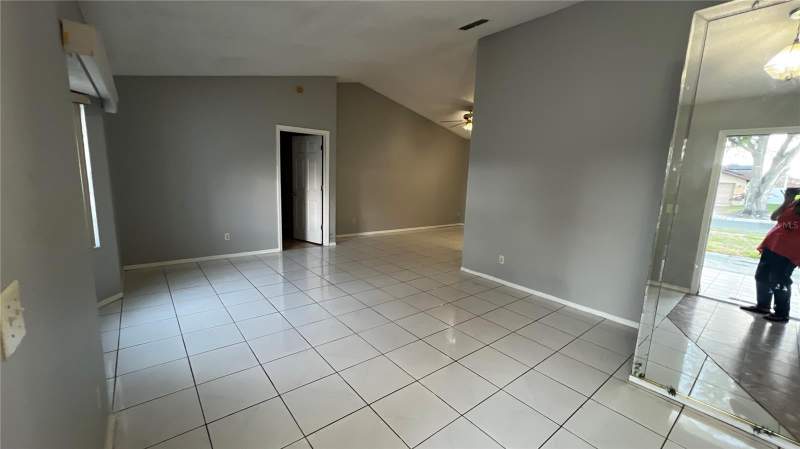 3 bedroom Single Family Residence at 6409 Royal Tern Street, Willow Creek Ph 04, Orlando — photo 3