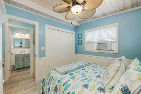 5473 Darlene Street, Weeki Wachee FL - photo 11 of 51