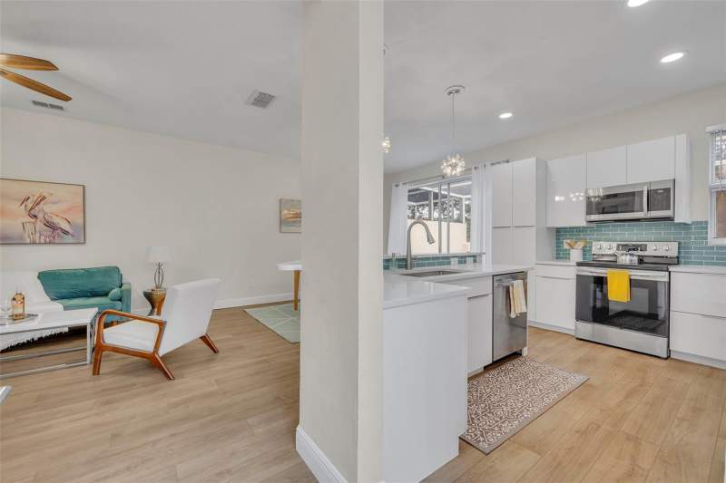 4 bedroom Townhouse at 1172 S Beach Circle, Fiesta Key, Kissimmee — photo 4