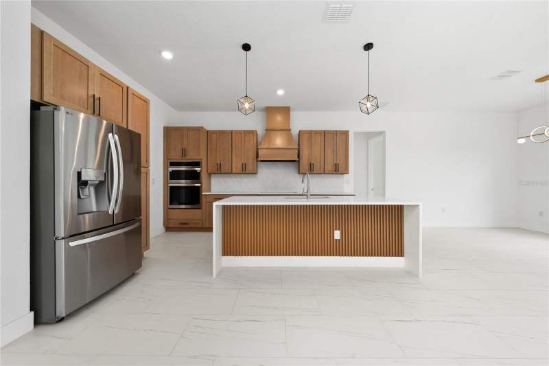 5 bedroom Single Family Residence at 18561 SABAL STREET, CAPE ORLANDO ESTATES UNIT II A, ORLANDO — photo 4