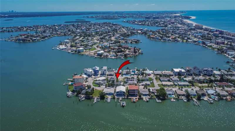 2 bedroom Single Family Residence at 363 145th Avenue, Madeira Shores 1st Add, Madeira Beach — photo 1