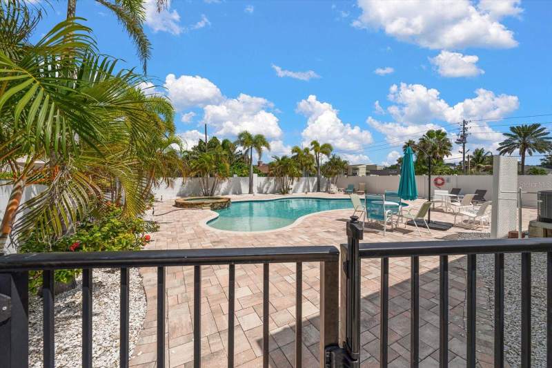5 bedroom Single Family Residence at 1512 Gulf Boulevard, Indian Beach Re-Revised, Indian Rocks Beach — photo 3