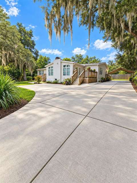 16800 SE 249Th Terrace, home for sale in Umatilla 32784