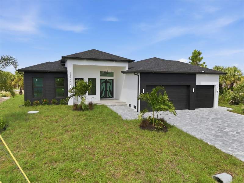 4 bedroom Single Family Residence at 14270 Fort Worth Circle, Port Charlotte Sec 87, Port Charlotte — photo 3