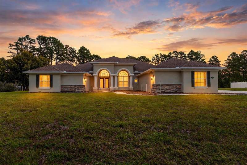 4 bedroom Single Family Residence at 10130 Lazy Days Court, Woodland Waters Ph 5, Weeki Wachee — photo 2