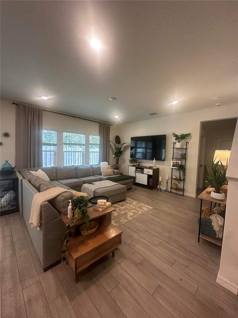 5 bedroom Single Family Residence at 1169 NW 133rd Way, Arbor Greens Ph 2 Unit 4B Pb 37 Pg 91, Newberry — photo 5