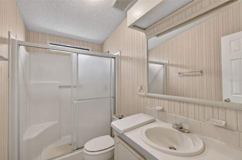 1625 Hilton Head Boulevard, Lady Lake FL - photo 11 of 21