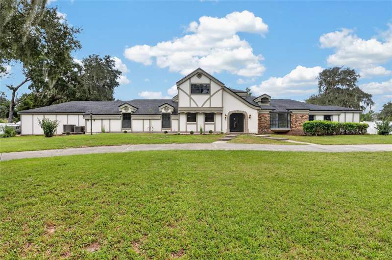 4 bedroom Single Family Residence at 12603 Lake Hills Drive, Shadow Run Unit 2, Riverview — photo 3