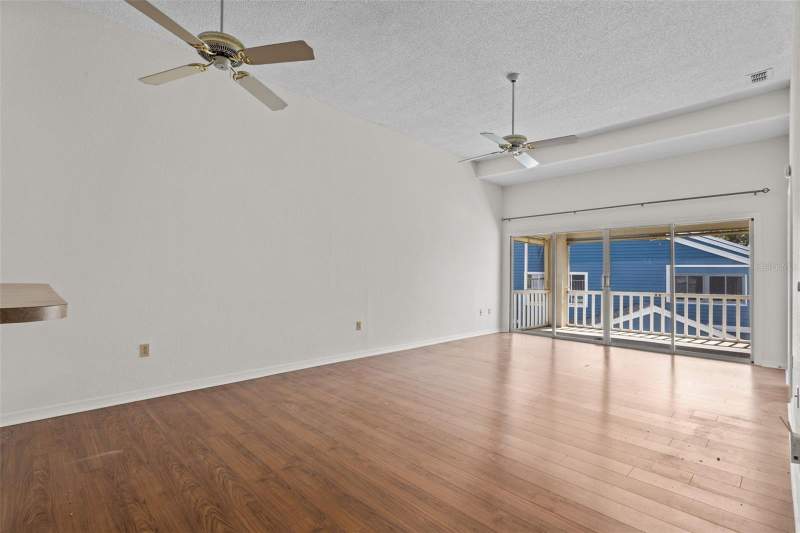 3 bedroom Condominium at 2014 GOLFVIEW DRIVE #2014, GREEN DOLPHIN PARK, TARPON SPRINGS — photo 5