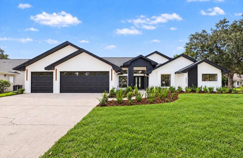 5 bedroom Single Family Residence at 4901 Hallstead Way, Tampa Palms Area 2 Unit 7C, Tampa — photo 2