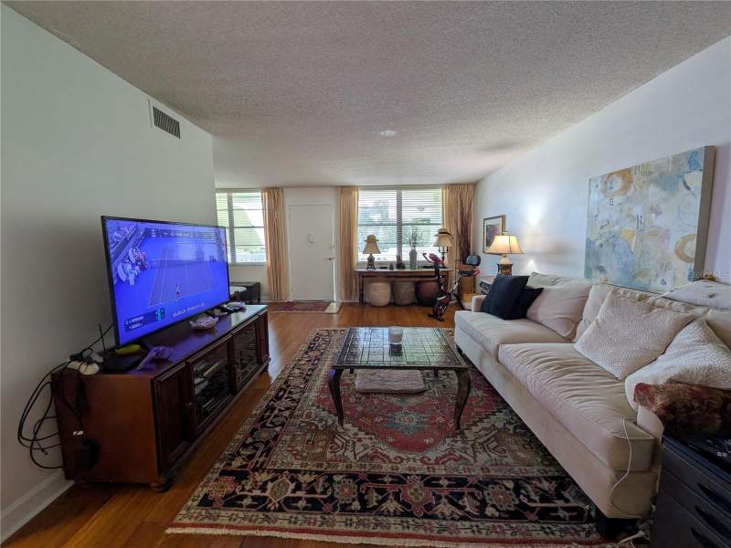 1 bedroom Condominium at 4885 1st Street #216, Winston Park Northeast, St Petersburg — photo 5