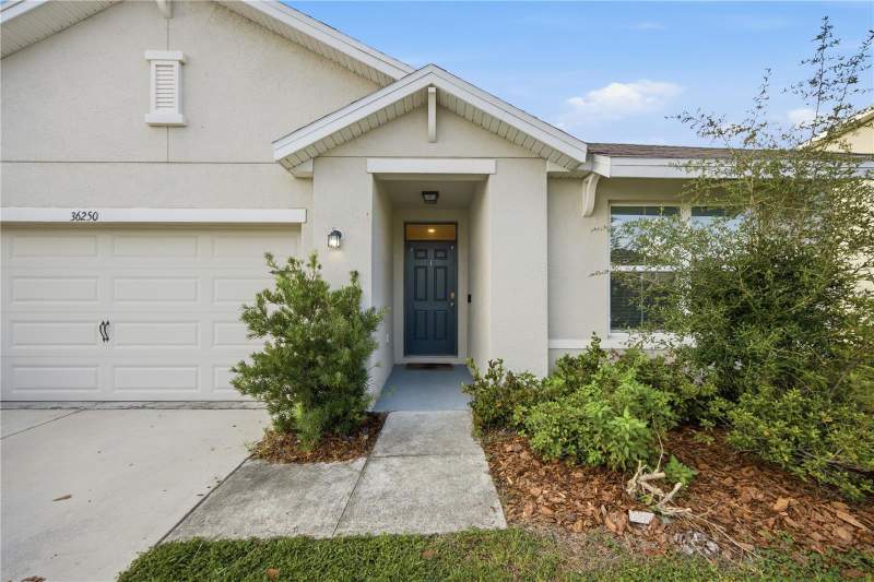 3 bedroom Single Family Residence at 36250 JENNY LYNNE DRIVE, ZEPHYR RIDGE, ZEPHYRHILLS — photo 3