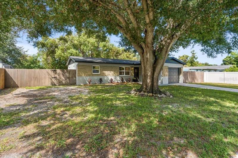 3 bedroom Single Family Residence at 14756 Mockingbird Lane, Twin Lakes Manor, Clearwater — photo 4