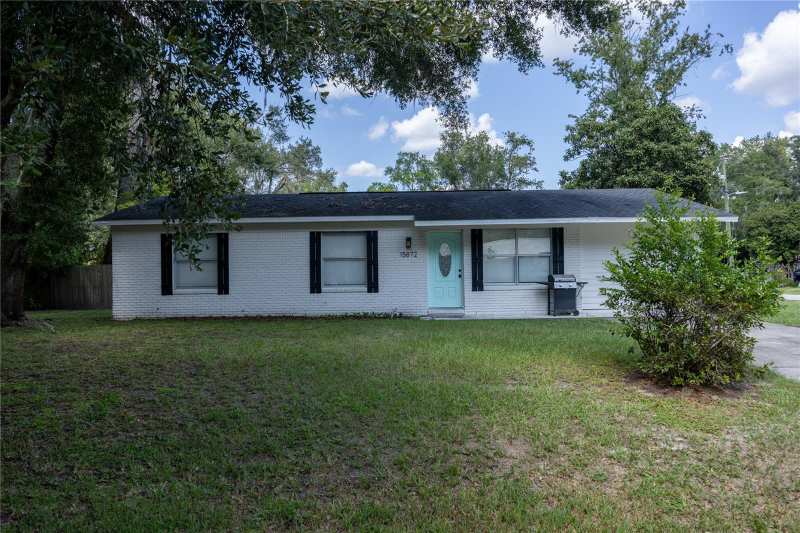 3 bedroom Single Family Residence at 15872 SW 133rd Lane, Archer Woods, Archer — photo 1